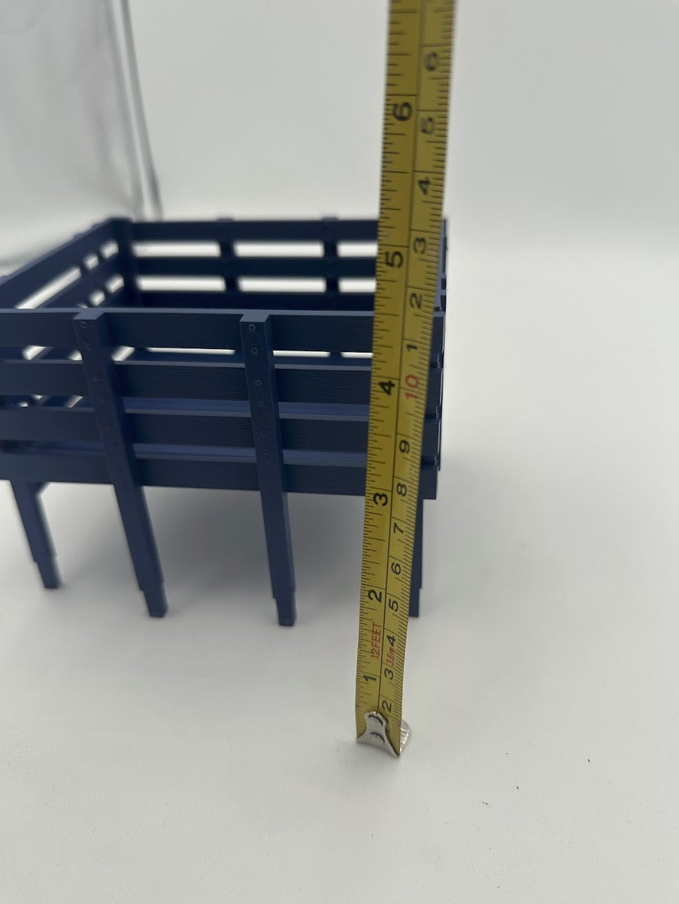 USA Trains Railroad Tie or Work Load Supply Crate Holder for Flat Car, G Scale