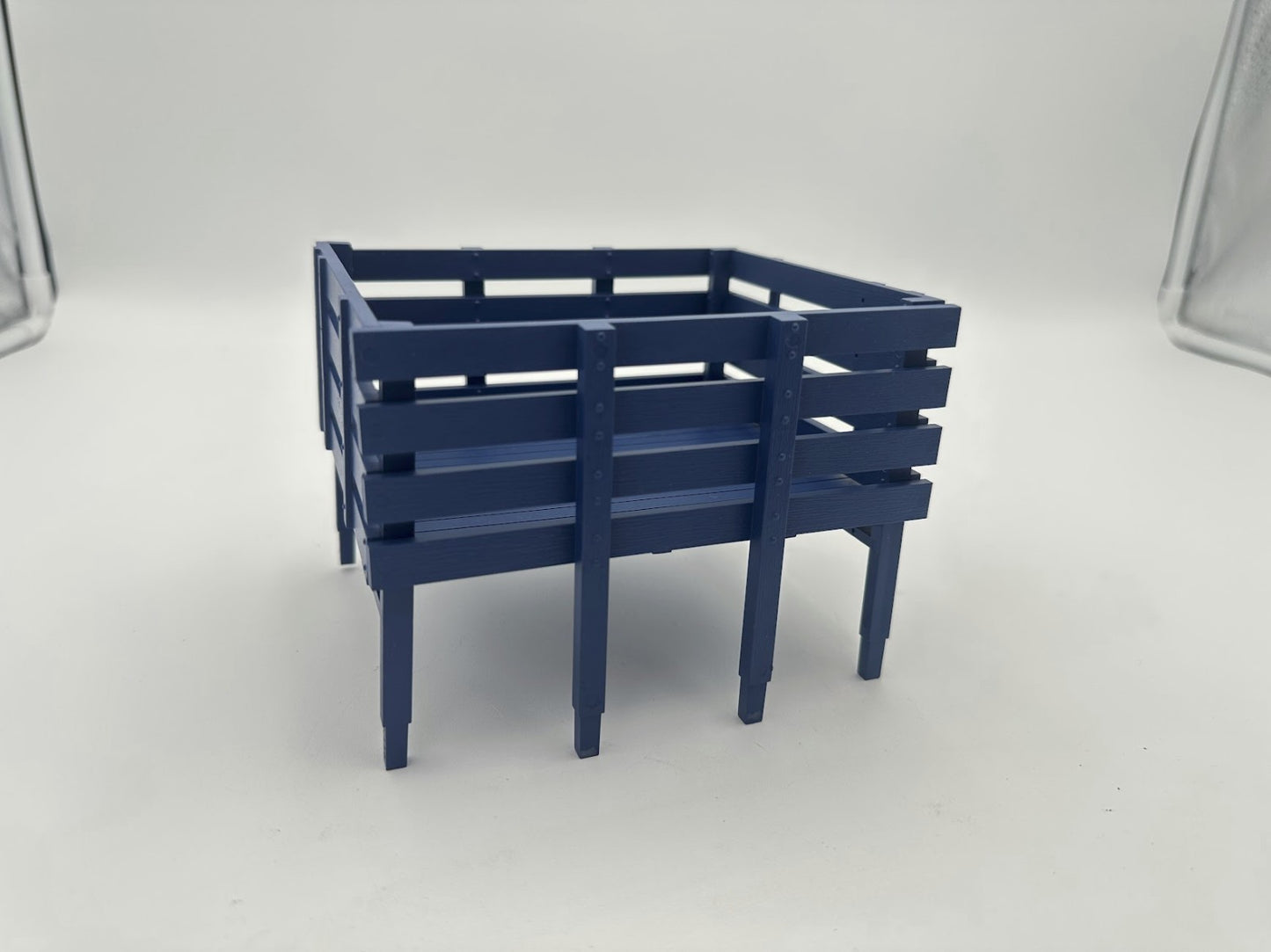 USA Trains Railroad Tie or Work Load Supply Crate Holder for Flat Car, G Scale