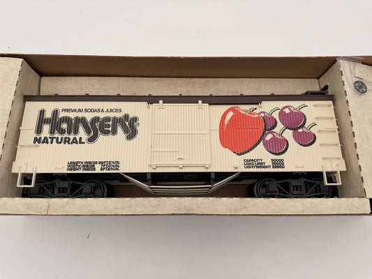 Delton Locomotive Works Hansen's Natural Premium Soda Off White 152B Boxcar - Limited Run