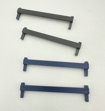 USA TRAINS 2 pieces Low End Barrier Pieces for Flat Cars - Blue or Dark Gray