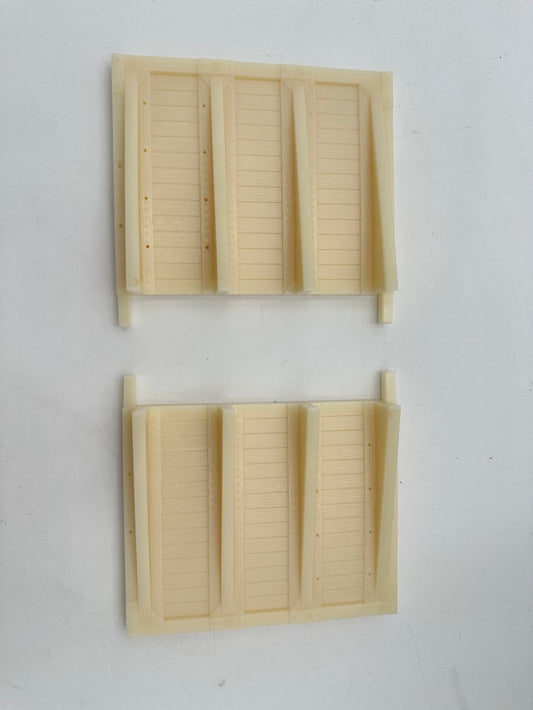 USA TRAINS R17-04 Bulk Head Ends for Flat Car - 2 PIECES