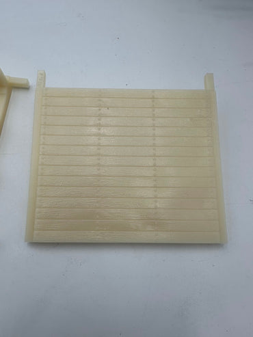 USA TRAINS R17-04 Bulk Head Ends for Flat Car - 2 PIECES