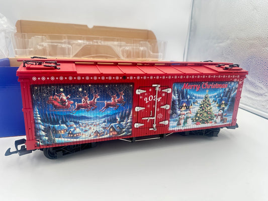 USA Trains EXCLUSIVE RED COLOR R13042 CHRISTMAS Reefer 2024 "Snowy Village" Holiday Car
