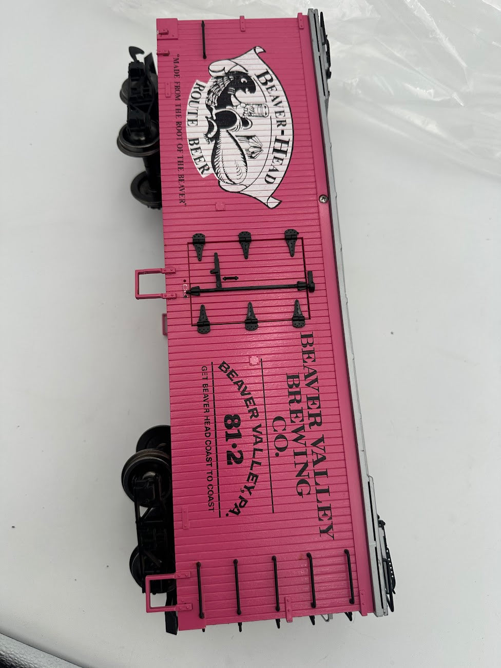 USA Trains Beaver Valley Brewing Company Reefer Pink Boxcar with Metal Wheels - Limited Run