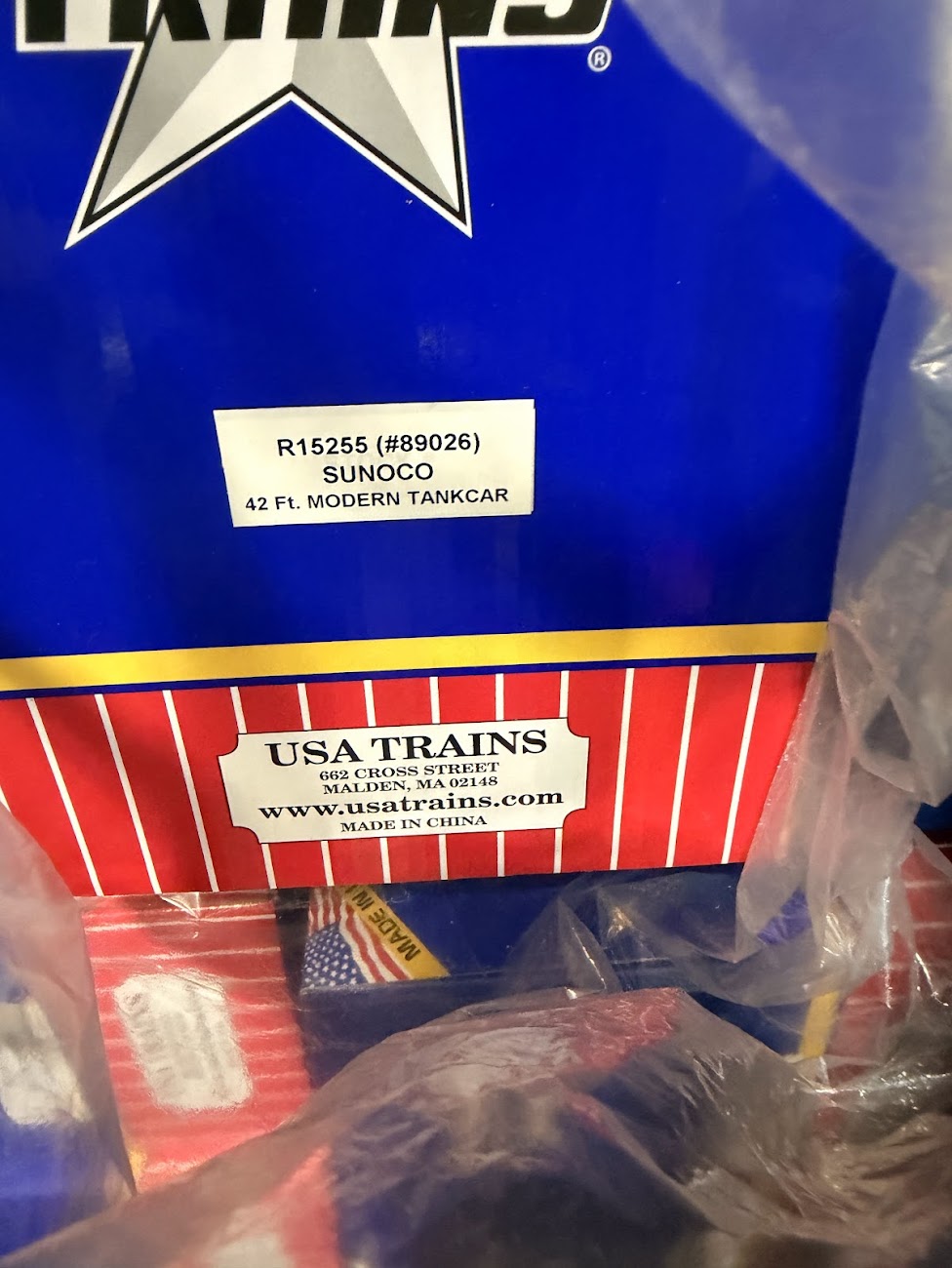 IN STOCK - USA Trains SUNOCO 42' Tank Car BLACK - R15255