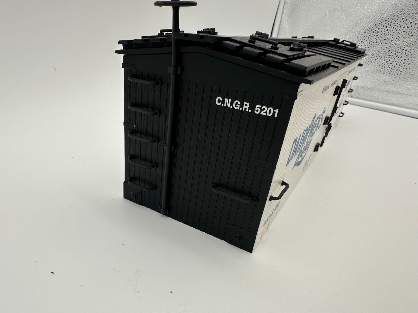 BACHMANN 93266 Dairymans League Reefer Body WITH Underframe and Steps