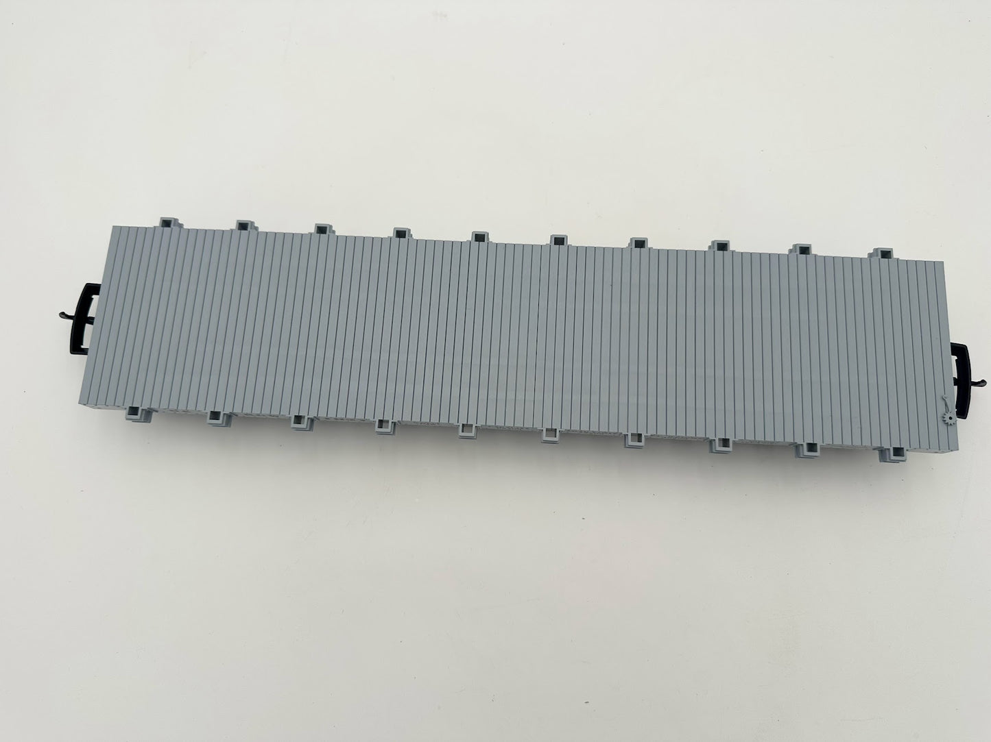 USA Trains D&RGW Denver Rio Grande Flat Car - Light Gray