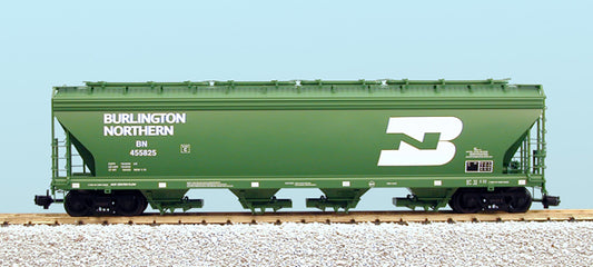 USA Trains R14110 Burlington Northern 4-BAY Center Flow Covered Hopper - GREEN