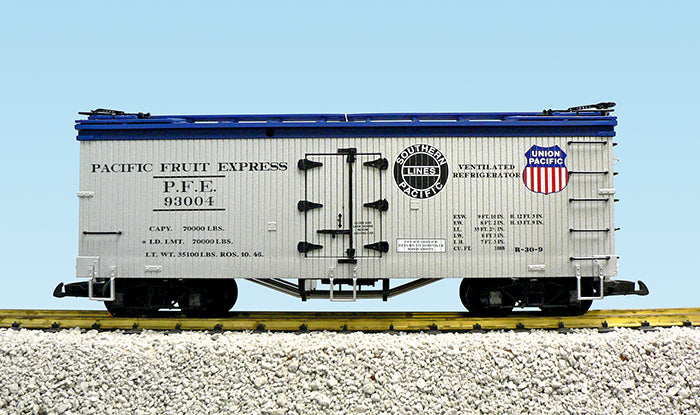 USA Trains R16004C PFE SP/UP REEFER CAR #93003 SILVER