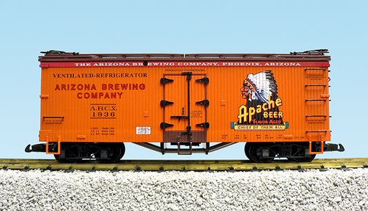USA Trains R16008 APACHE BEER REEFER CAR ORANGE/BC RED