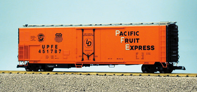 USA Trains R16710 PACIFIC FRUIT EXPRESS SP/UP 50' Reefer Car - Orange