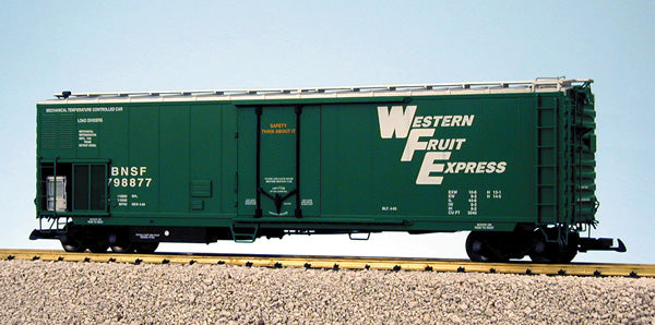 USA Trains R16717 BNSF Western Fruit Express 50' Reefer Car - Green/Silver