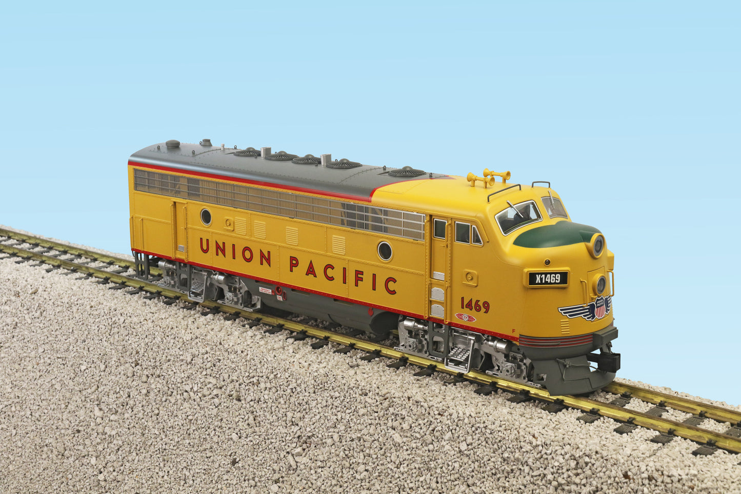 USA Trains R22381 UNION PACIFIC F7 A UNIT YELLOW/GRAY Diesel Locomotive