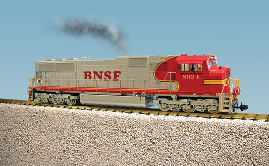 USA Trains R22606 SD70 MAC Diesel BNSF Red/Silver - PREORDER