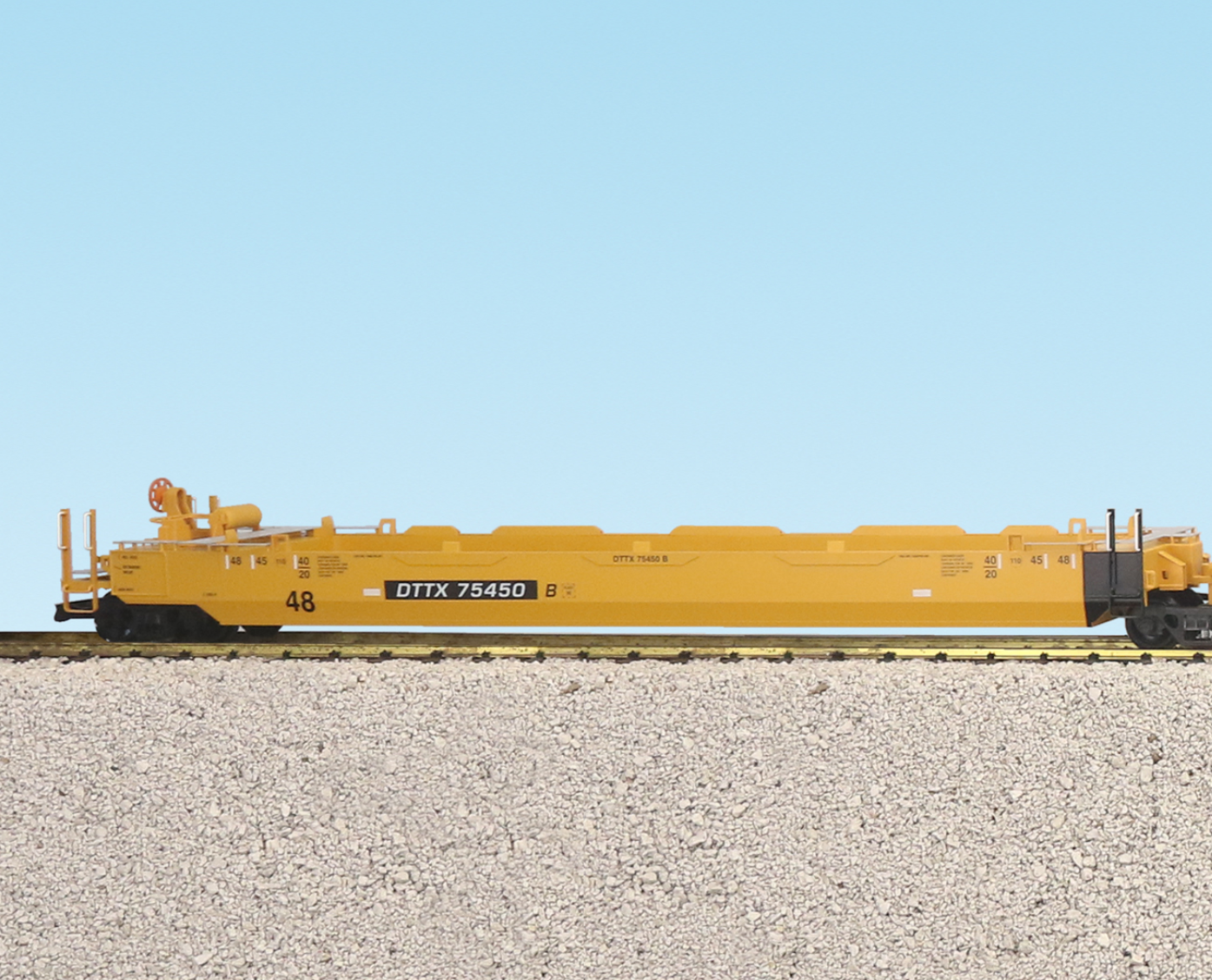 USA TRAINS INTERMODAL 3 UNIT Articulated Set TTX RED LOGO R17162 - No Containers