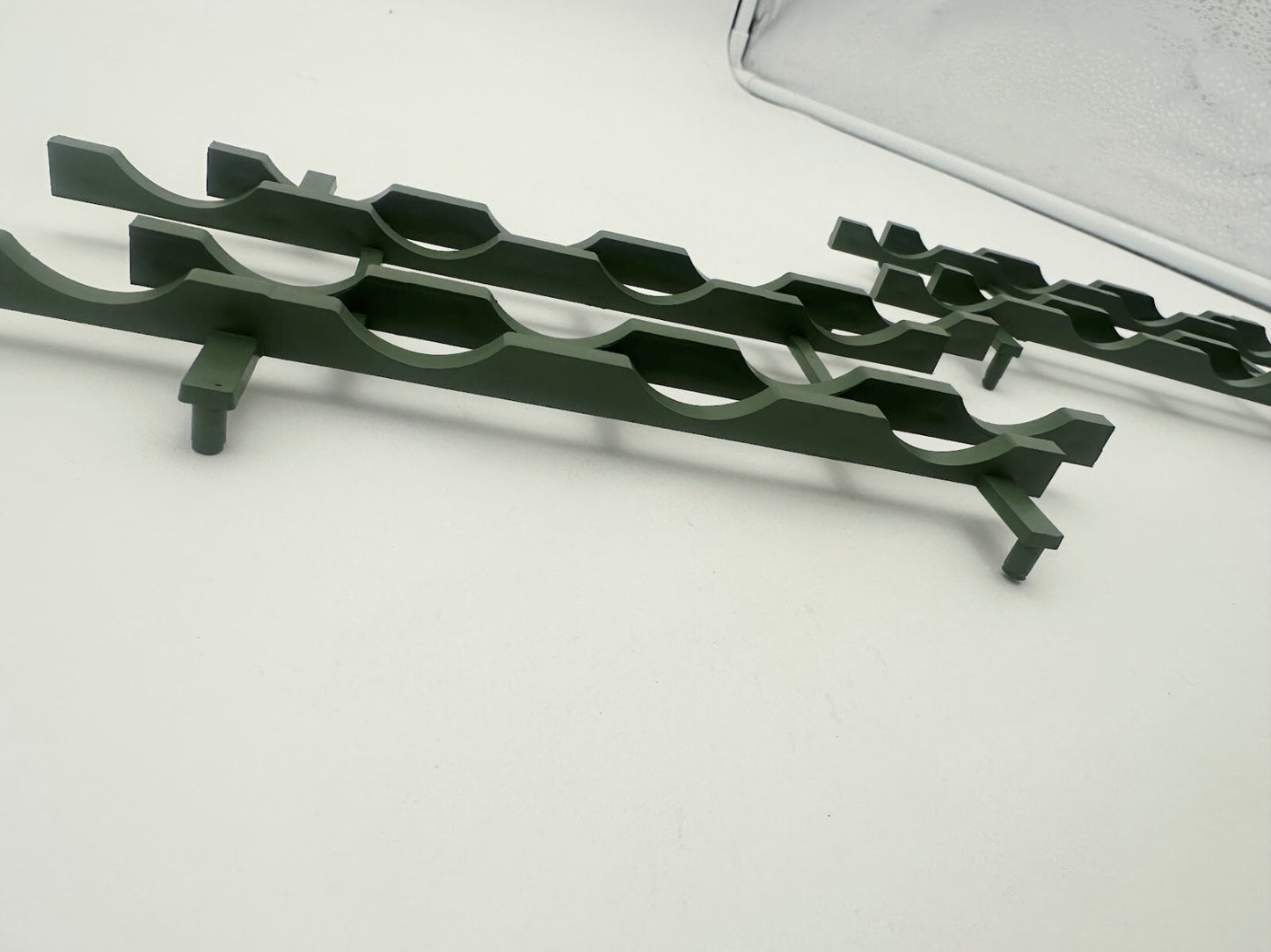 USA Trains G Scale Wheel Trucks Rack Holder for Flat Car - multiple colors