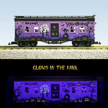 USA Trains R18305 GLOW IN THE DARK NEW 2025 Halloween Bunk Car - Purple/Black