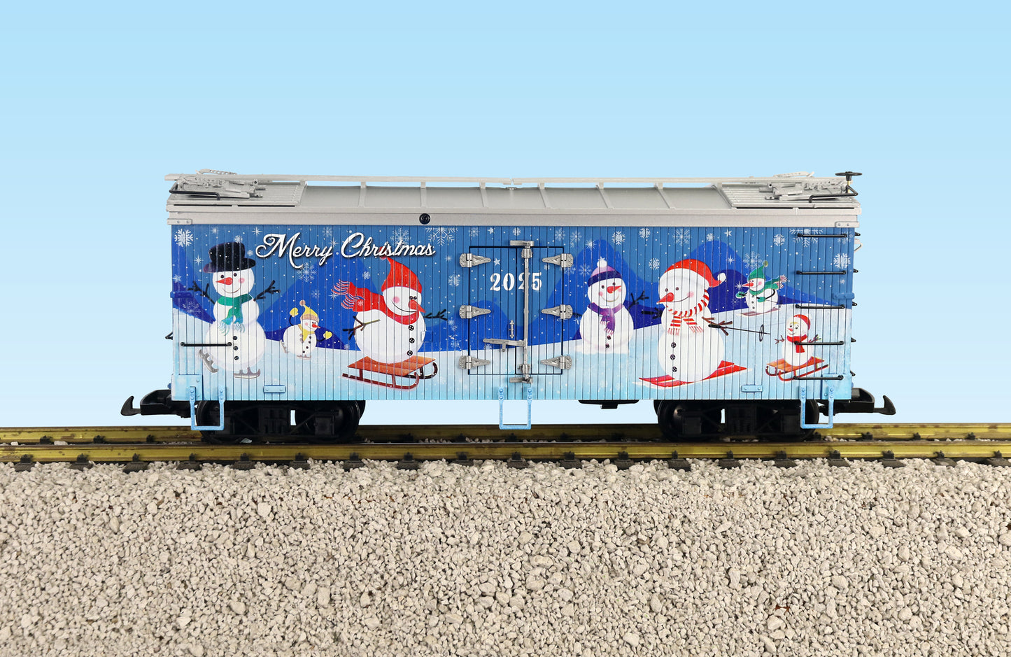 USA Trains R13043 CHRISTMAS Reefer - 2025 "Snowmen" Holiday Car