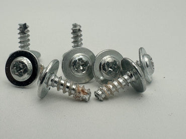 8 WASHER HEAD SCREWS From Bachmann G Scale To Attach Trucks to Underframe Assembly