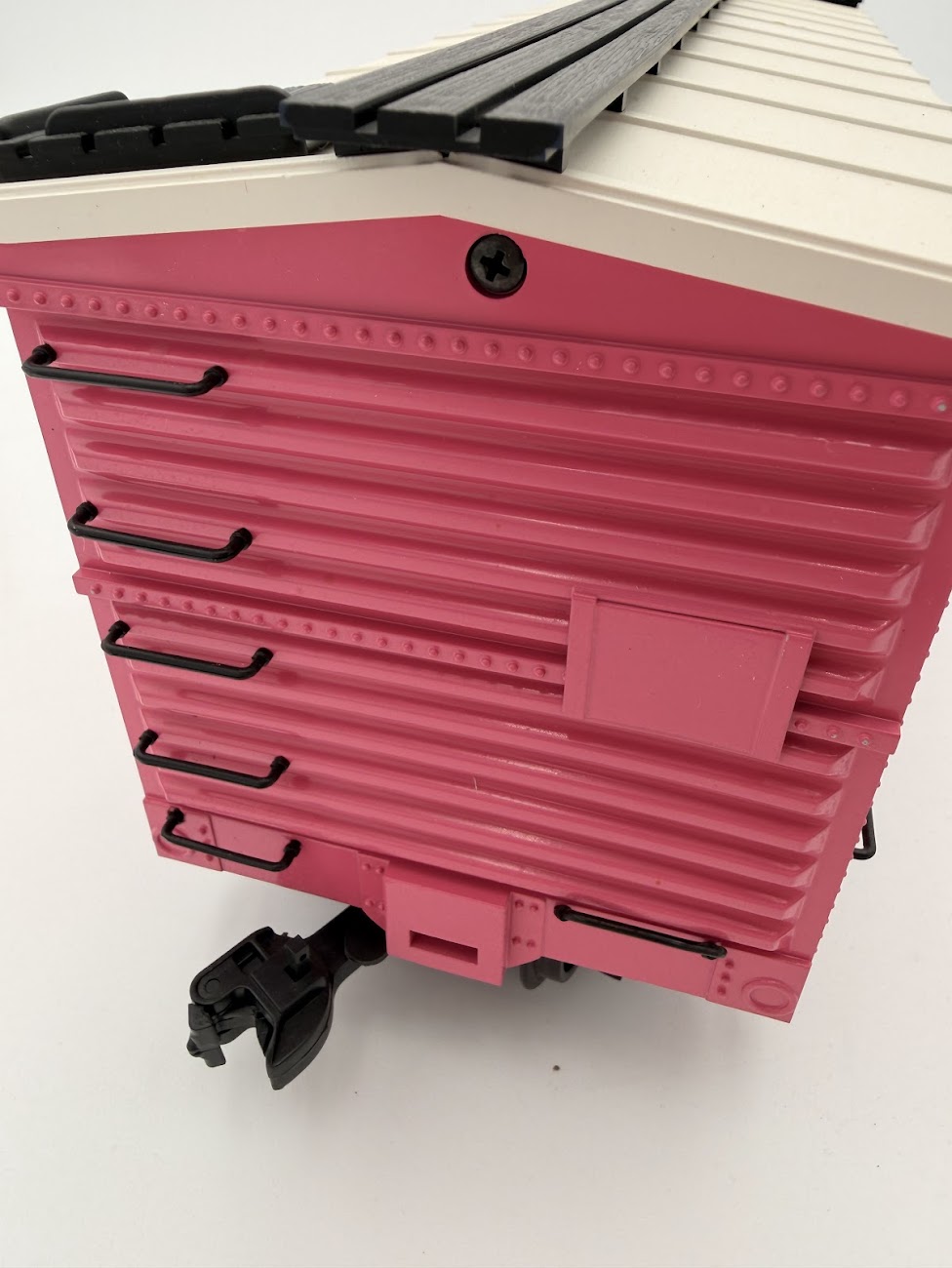 USA Trains Beaver Valley Salt PINK Reefer Boxcar - Limited Run