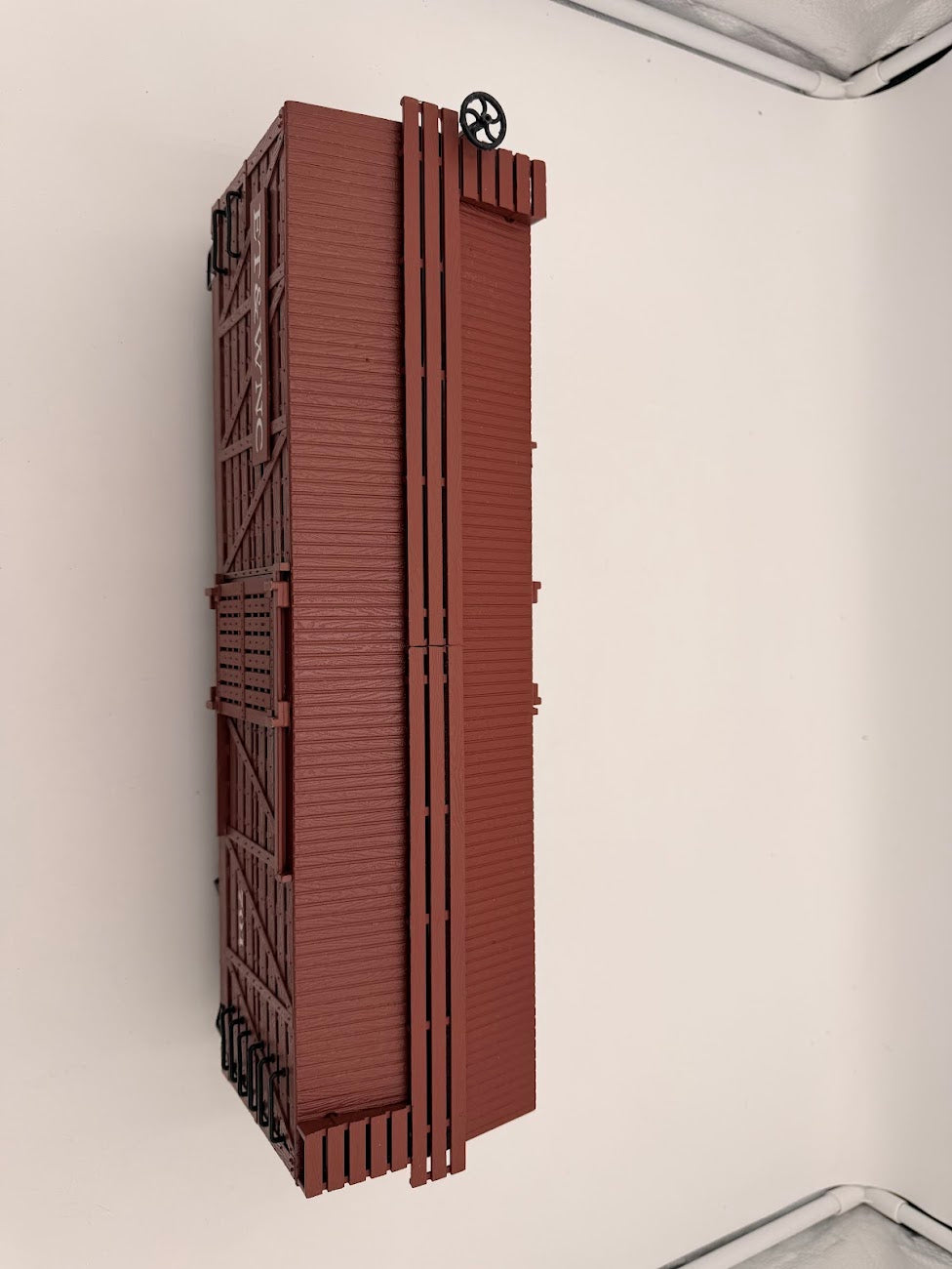 Bachmann Big Haulers G Scale Stock Car 98120 ET & WNC #701 - BROWN