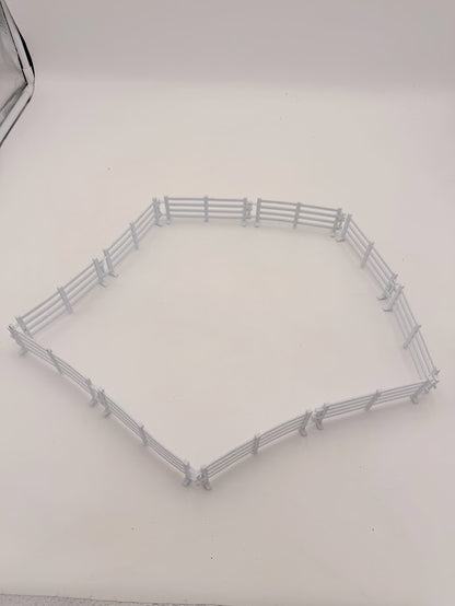 G-scale White Farm Style Fence - approx 4' Feet Long, 10 Pieces of fencing