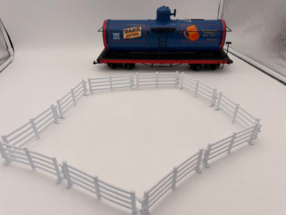 G-scale White Farm Style Fence - approx 4' Feet Long, 10 Pieces of fencing