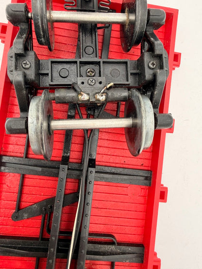 Hartland 09702 G Scale Steeple-Cab Diesel Switcher EX with Flat Car