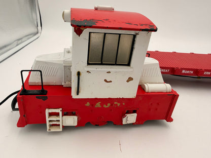 Hartland 09702 G Scale Steeple-Cab Diesel Switcher EX with Flat Car