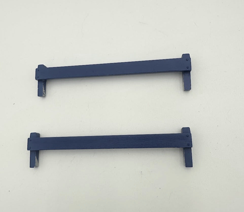 USA TRAINS 2 pieces Low End Barrier Pieces for Flat Cars - Blue or Dark Gray