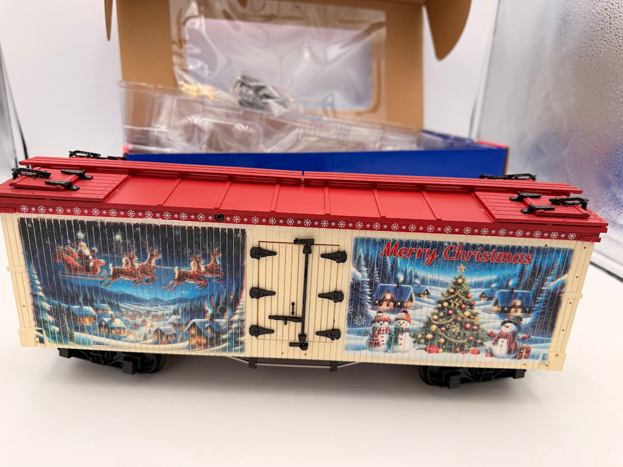 USA Trains EXCLUSIVE WHITE/CREAM COLOR R13042 CHRISTMAS Reefer 2024 "Snowy Village" Holiday Car