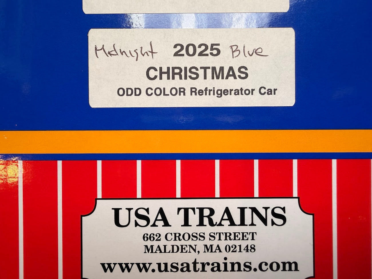 SPECIAL COLOR USA Trains R13043 CHRISTMAS Reefer 2025 "Snowmen" Holiday Boxcar - Midnight BLUE