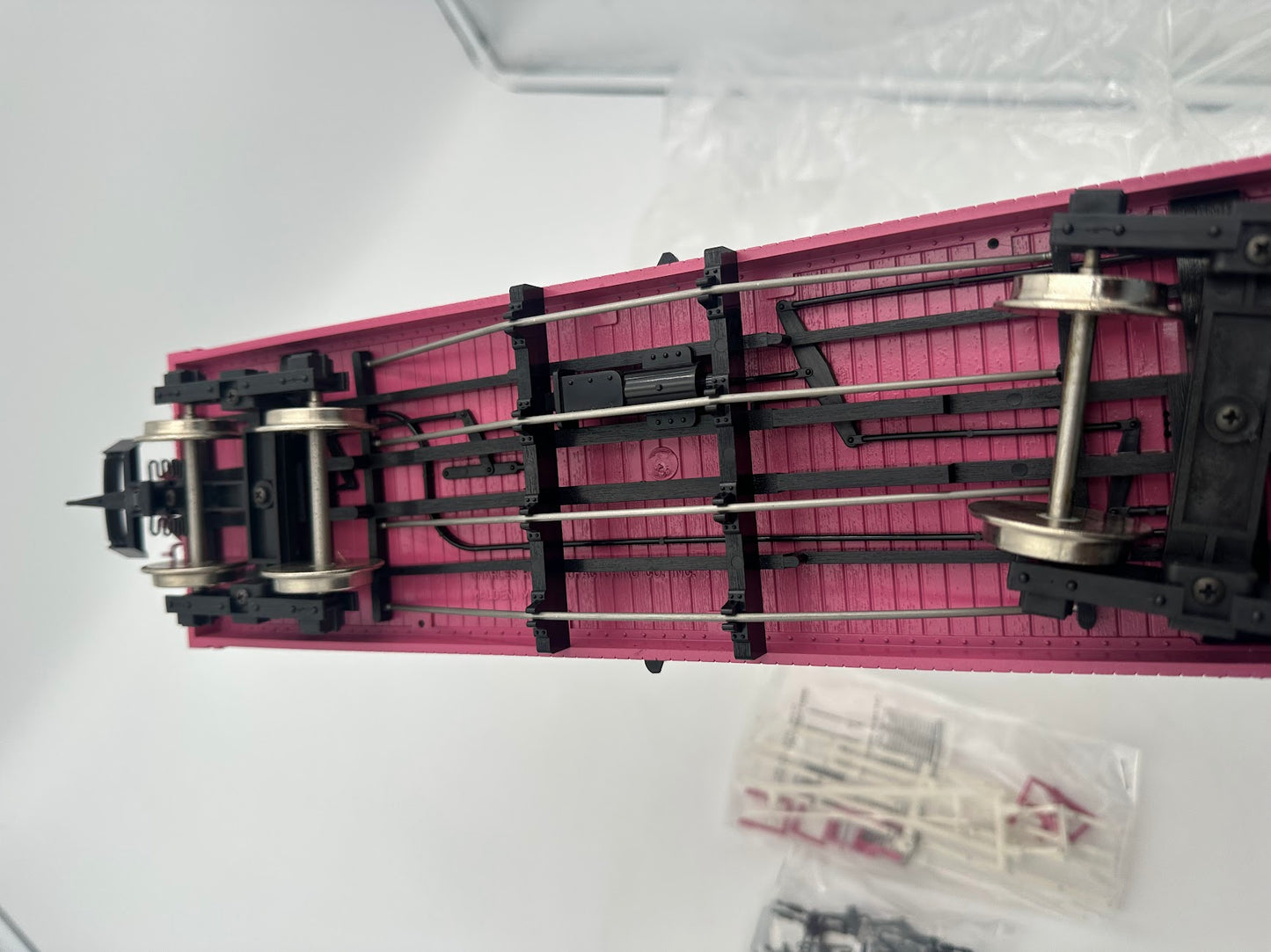 USA Trains Hansen's Natural Premium Soda RARE PINK Boxcar with Metal Wheels - Limited Run
