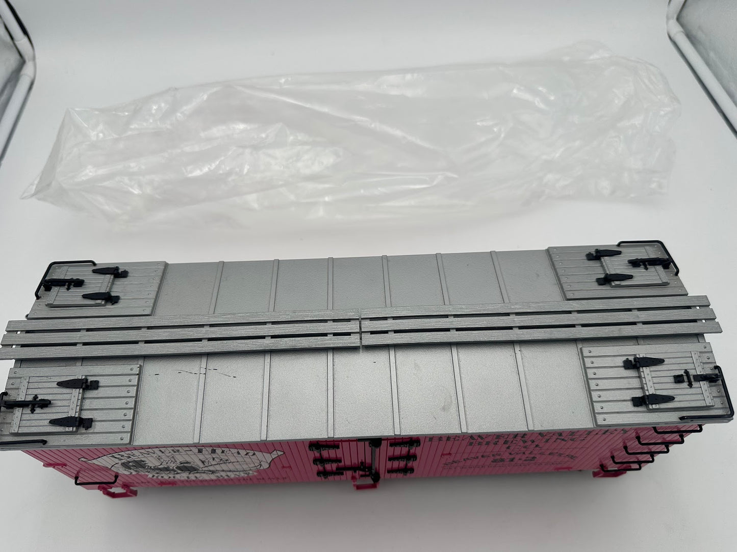 USA Trains Beaver Valley Brewing Company Reefer Pink Boxcar with Metal Wheels - Limited Run