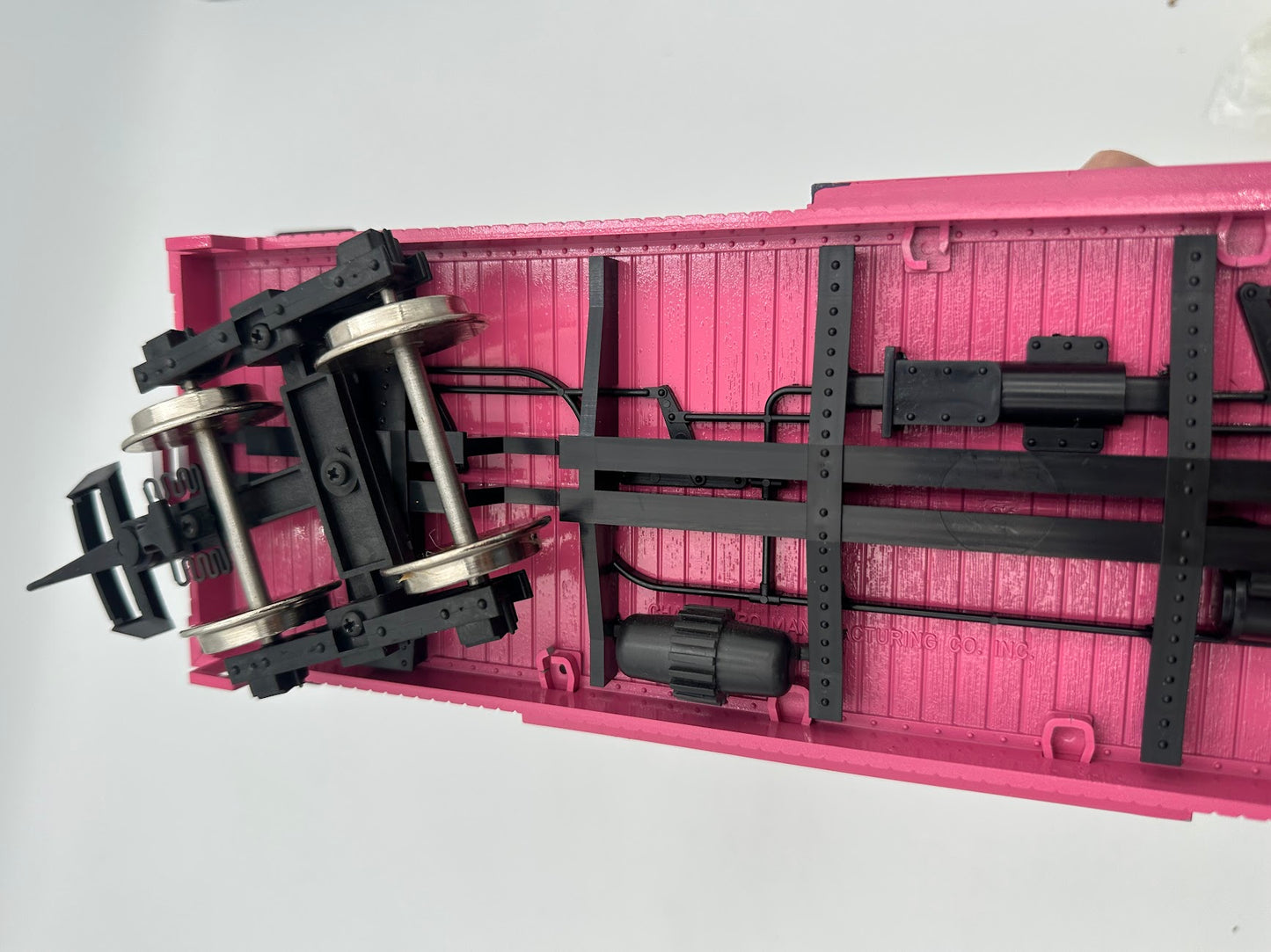 USA Trains Hog Canyon Lines Reefer PINK Boxcar with Roll-EZ Metal Wheels - Limited Run
