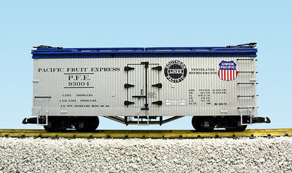 USA Trains R16004B PFE SP/UP REEFER CAR #93002 SILVER