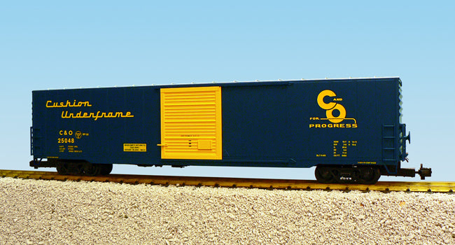 USA TRAINS R19405A C&O 60' Singe Door Box Car BLUE/YELLOW