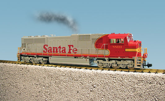 USA Trains R22600 SD70 MAC Diesel Santa Fe Warbonnet Red/Silver PREORDER