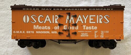 USA Trains R16216 Oscar Mayers Reefer Car OMRZ 6876 - RARE Oscar Mayer Wiener