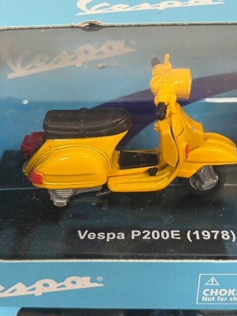 G-SCALE New-Ray 1978 Vespa P200E Moped bike 1:32 Diecast Metal ORANGE