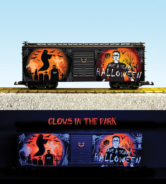 USA Trains R19125 GLOW IN THE DARK Scary Halloween Boxcar