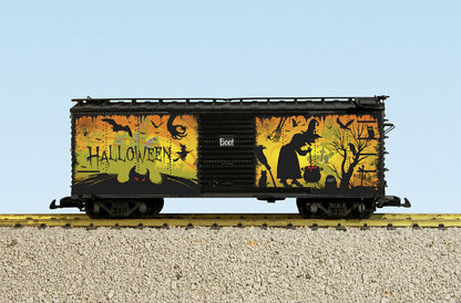 USA Trains R19144 GLOW IN THE DARK Witches Brew Halloween Boxcar