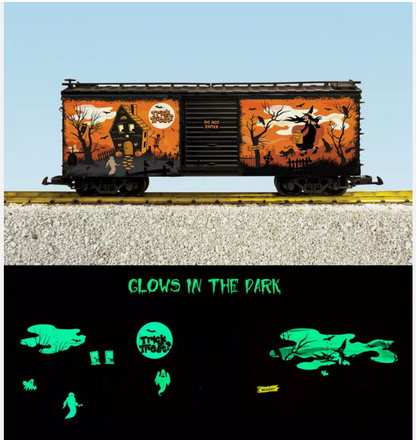 USA Trains R19145 Glow In The Dark Scary Trick or Treat Halloween Boxcar