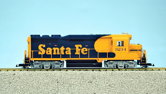 USA Trains R22451 G Scale SANTA FE blue and yellow GP30 Locomotive, GP-30